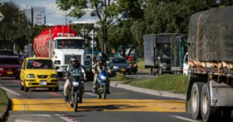 Gobernador de Cundinamarca ataca pico y placa sabatino en Bogotá como medida ilegal y recaudatoria
