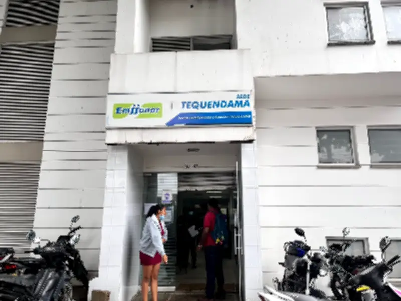 Gobernadores alertan crisis hospitalaria por liquidación de EPS: advierten "asfixia financiera"