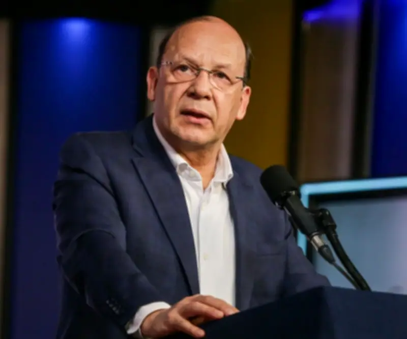 Gobierno decreta impuestos a apuestas online y multinacionales para financiar crisis climática