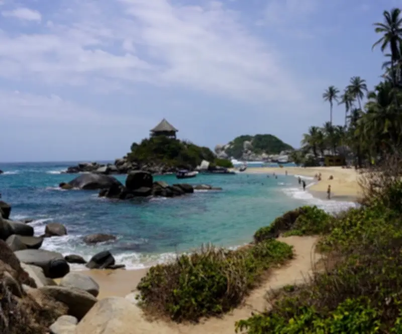 Gobierno reabre Parque Tayrona con plan de seguridad ambiental y policial