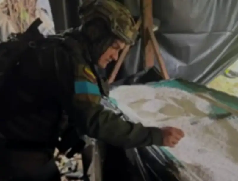 Golpe contundente al narcotráfico en Tumaco: destruyen laboratorios y decomisan casi 3 toneladas de cocaína