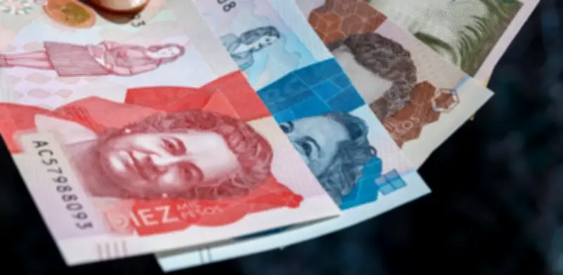 Gremios critican decretos de emergencia económica: reciclan medidas y benefician a ilegales