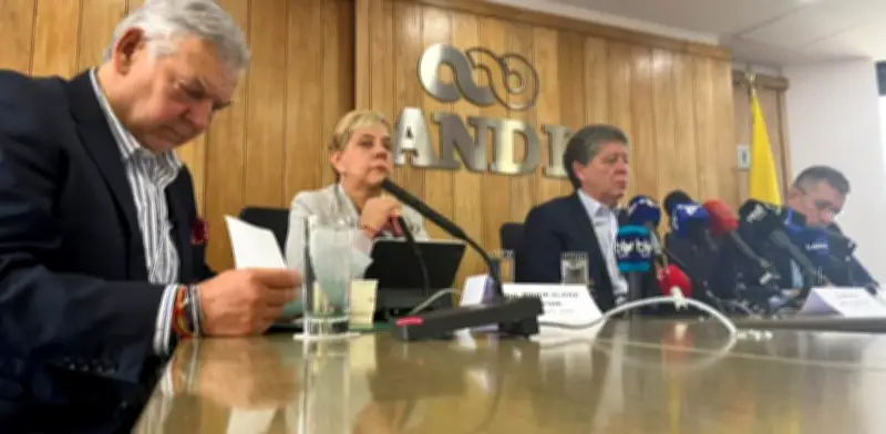 Gremios de Colombia y Ecuador exigen fin de escalada arancelaria que amenaza 200.000 empleos