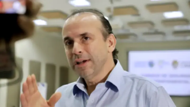 Grupos narcoterroristas planean atentado con bomba en Cali, alerta alcalde