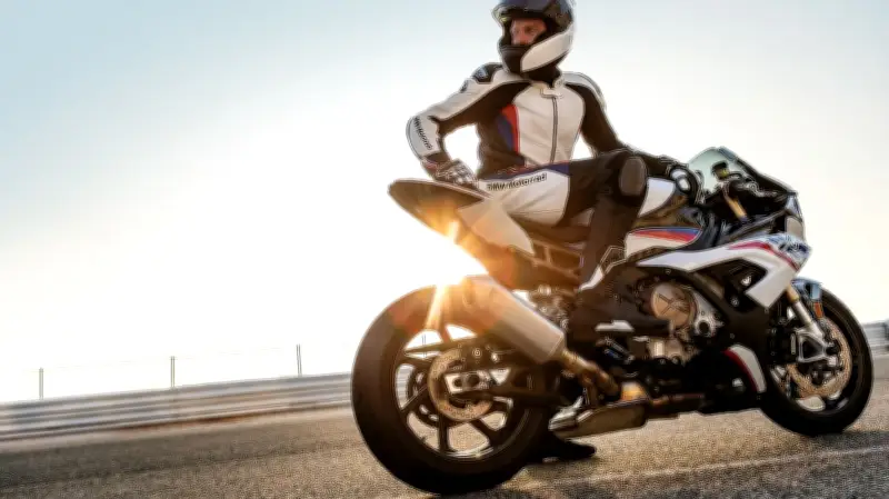 Guía completa para elegir las llantas adecuadas para su moto según el terreno