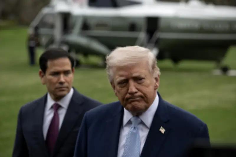 Guerra contra Irán supera cálculos optimistas de Trump y amenaza con incendiar la región