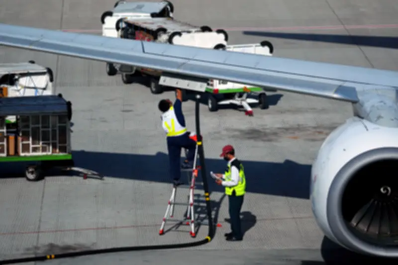 Guerra en Medio Oriente dispara costos del combustible para aerolíneas latinoamericanas