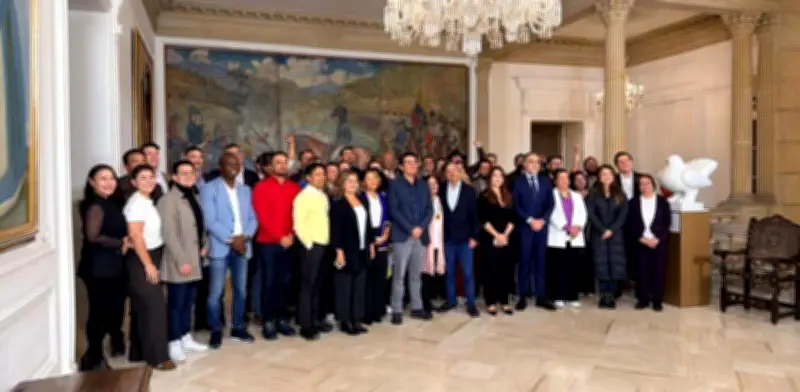 Gustavo Petro enfrenta críticas por presunta injerencia en política electoral colombiana