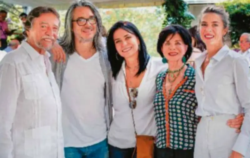 Hackeo a cuenta de Margarita Rosa de Francisco: hermano alerta sobre manipulación en redes sociales