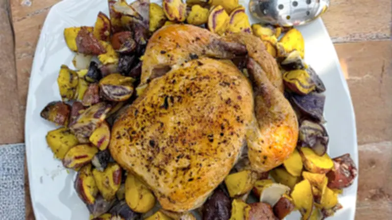 Harry Sasson celebra las papas nativas de Boyacá con un pollito asado tradicional