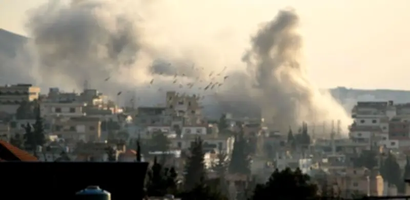 Hezbolá ataca base aérea israelí e Israel responde con bombardeos en Beirut