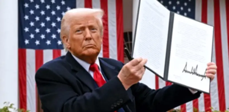 Histórico: firma de Donald Trump aparecerá en billetes de dólar para aniversario 250 de EE.UU.