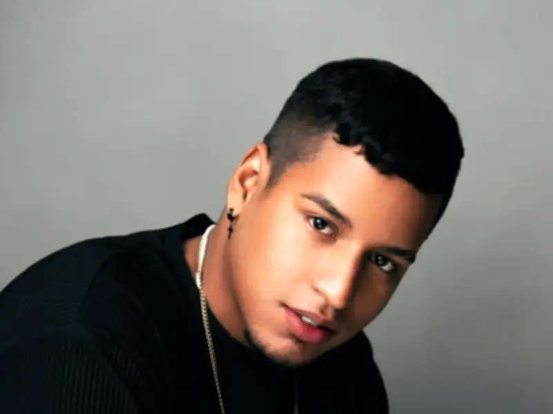 Hokai Beats lanza remix de 'Chévere' con Ryan Castro para expandir el afrobeat colombiano