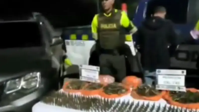 Incautan cerca de 3.000 cartuchos de fusil RG-10 en una vía de Antioquia