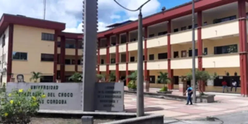 Incendios y amenazas en la Universidad Tecnológica del Chocó durante jornada electoral estudiantil