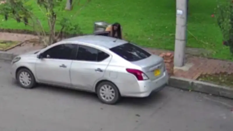 Indignación en Bogotá por abandono de perro en el Parque Simón Bolívar captado en video