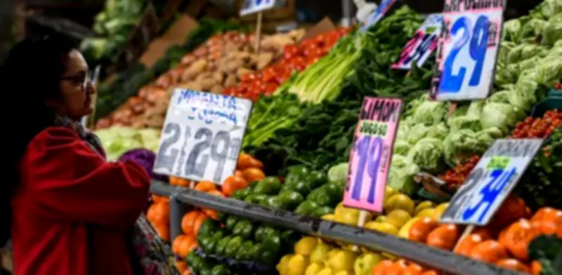 Inflación en Colombia se mantiene alta en febrero 2026: 5,29% anual con fuerte presión de educación y alimentos