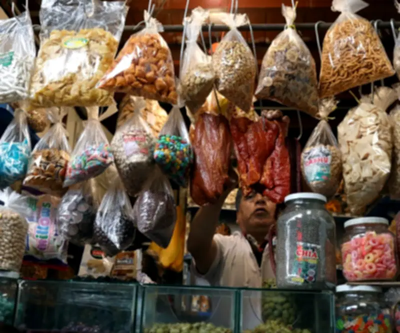 Inflación en Perú: Precios al Consumidor Suben 0,69% en Febrero, Según Inei