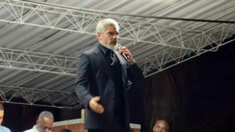 Influencers y famosos sufren derrota electoral en Colombia: los 'likes' no se traducen en votos