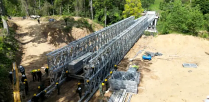 Ingenieros Militares instalan puente de 52 toneladas en Bocas del Opón, Santander