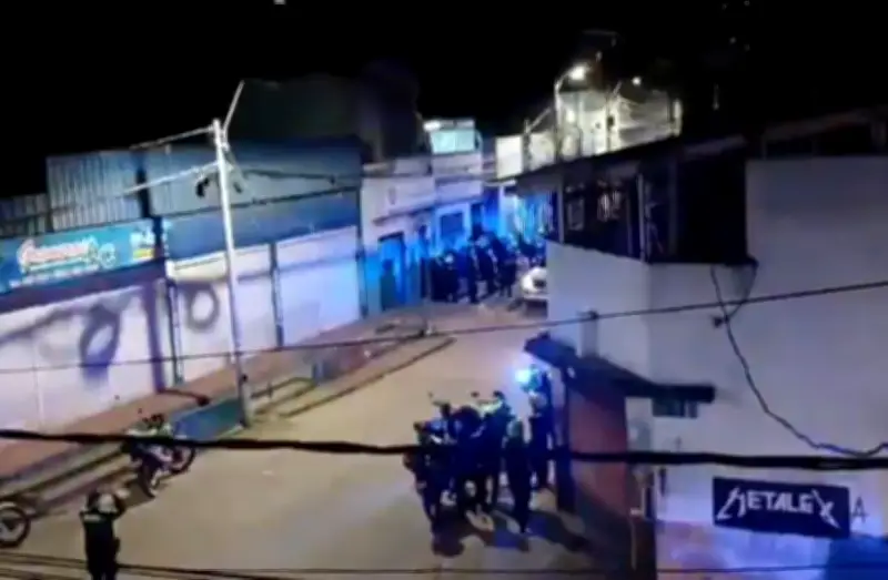 Intento de fuga masiva en cárcel de Cali: uniformados y bomberos controlan emergencia