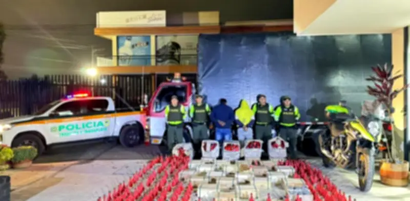 Interceptan camión con 900 tarros de explosivos en vía Bogotá-Tunja: dos capturados