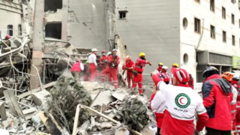 Irán advierte que respuesta a ataques energéticos está en marcha y amenaza con represalias