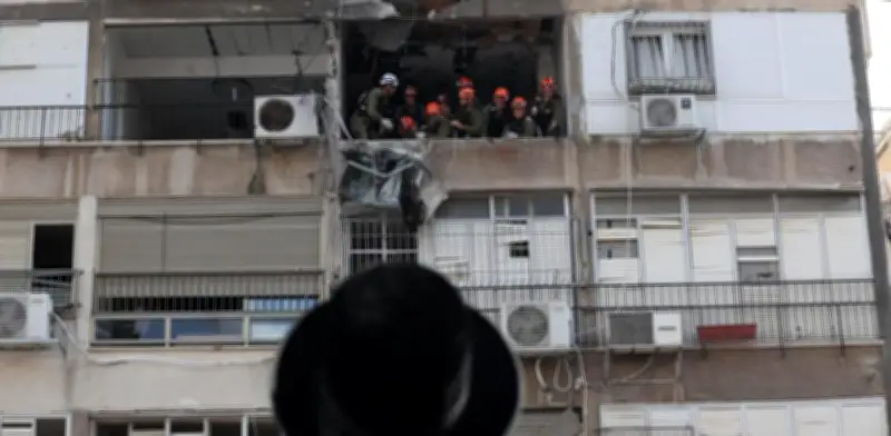 Irán despliega por primera vez su misil balístico 'Sejil' de combustible sólido contra objetivos israelíes