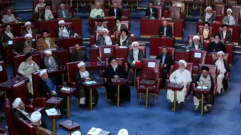 Irán elige nuevo líder supremo en medio de escalada bélica en Oriente Medio