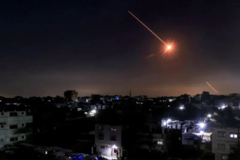 Irán responde con misiles tras operación Furia Épica de Israel y EE.UU.