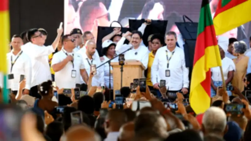 Iván Cepeda lidera todas las proyecciones presidenciales en encuesta de RCN