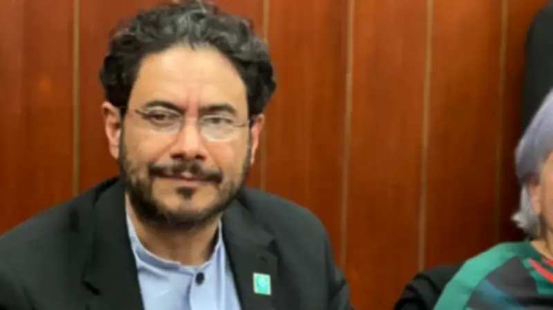 Iván Cepeda presenta Ley del Hambre y confía en victoria electoral del Pacto Histórico