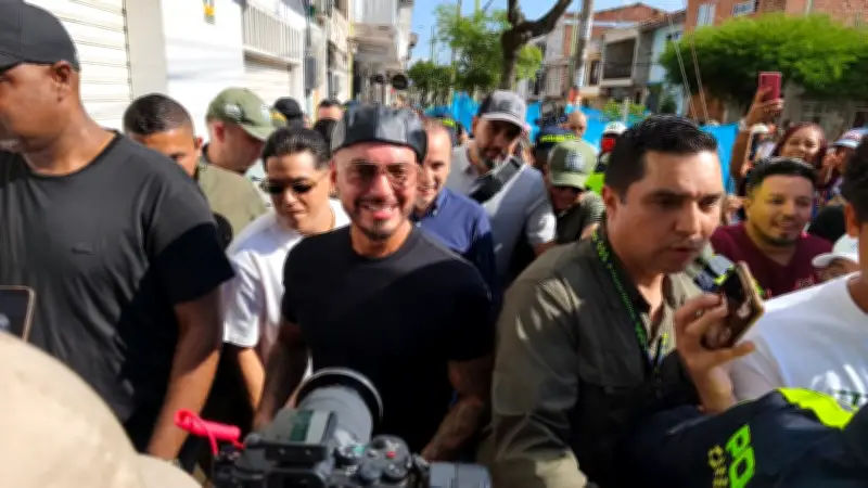 J Balvin visita el barrio Obrero en Cali y revive sus inicios musicales antes del concierto
