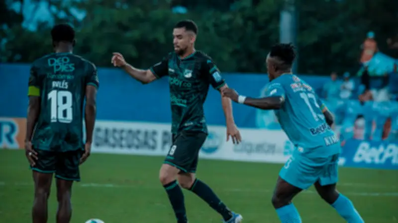 Jaguares de Córdoba despide a dos futbolistas y renuncia su entrenador en medio de crisis