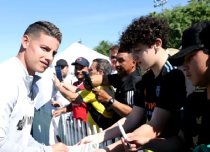 James Rodríguez en duda para su debut en Minnesota United por lesión muscular