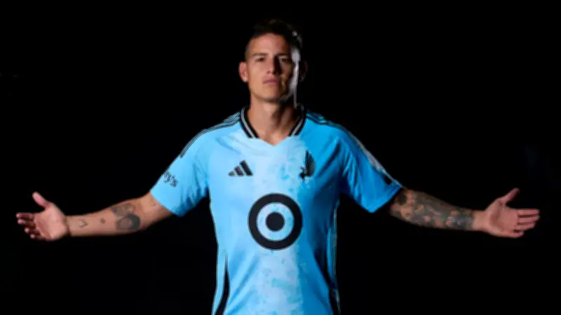 James Rodríguez sufre contusión en entrenamiento y pone en duda su debut con Minnesota