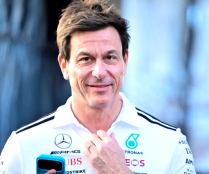 Jefe de Mercedes afirma que la F1 es 'segunda prioridad' por crisis en Oriente Medio