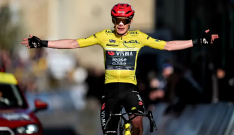 Jonas Vingegaard consolida liderato en París-Niza tras victoria en solitario en etapa 5