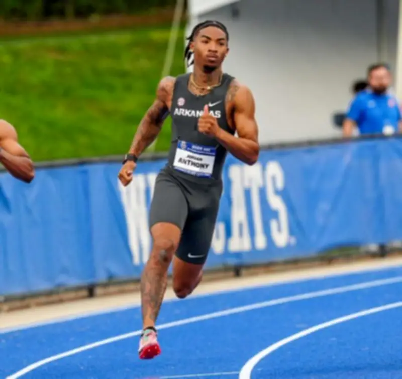 Jordan Anthony, el joven estadounidense que conquistó el oro mundial en 60 metros