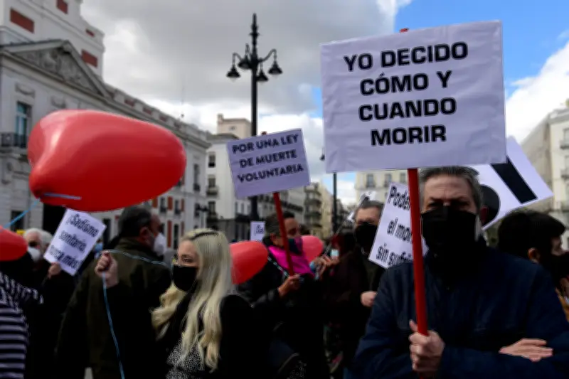 Joven española de 25 años accede a eutanasia tras batalla legal con su padre