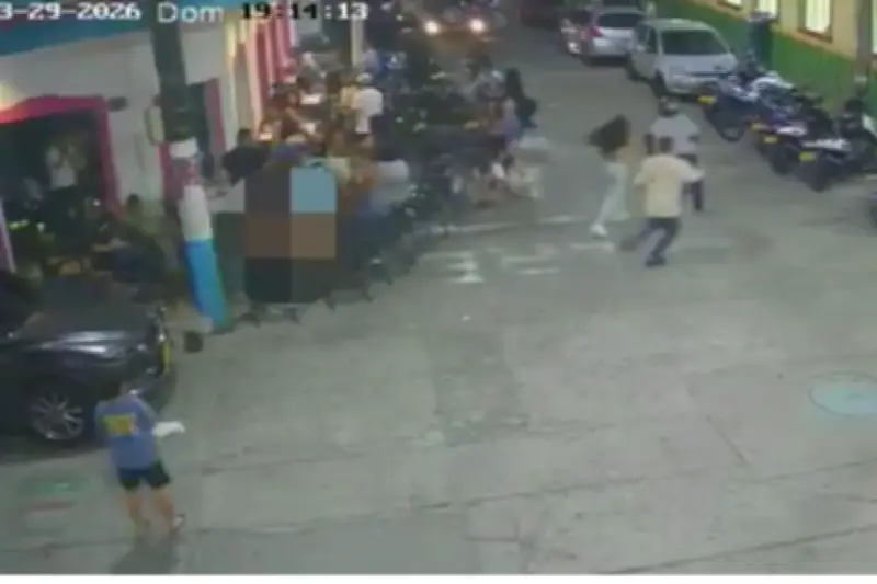 Joven futbolista asesinado a tiros en local comercial del Quindío frente a su familia