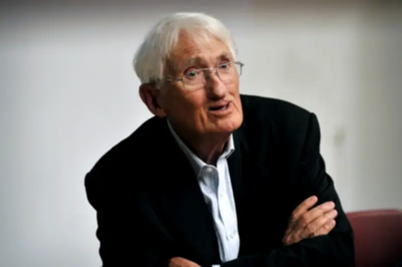Jürgen Habermas: el filósofo que pensó la democracia desde el diálogo y la esfera pública