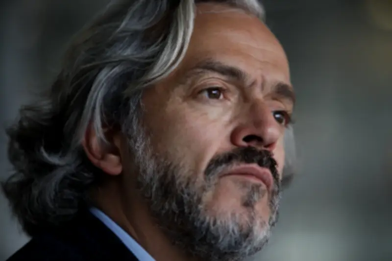 Juan Daniel Oviedo enfrenta críticas por declaraciones sobre falsos positivos en entrevista