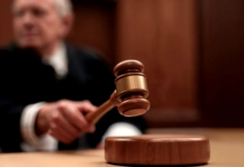 Juez suspendido por calificar a la Policía como fuerza terrorista en audiencia judicial