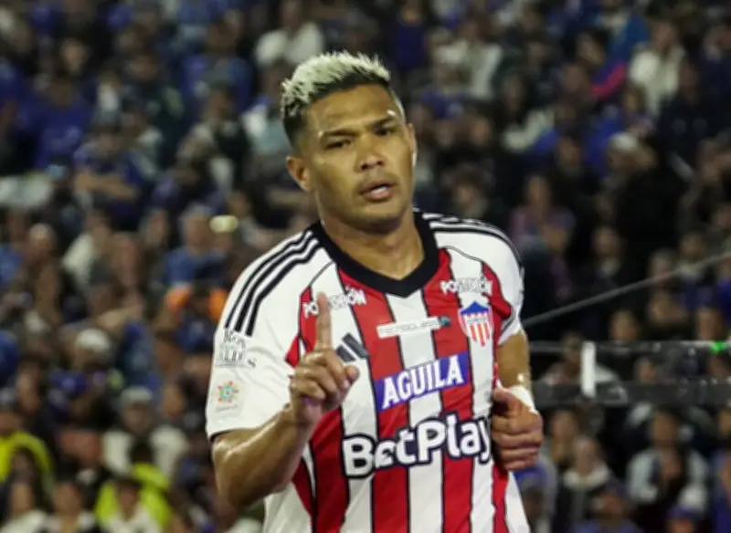 Junior de Barranquilla asciende en la tabla tras victoria 2-0 sobre Atlético Bucaramanga