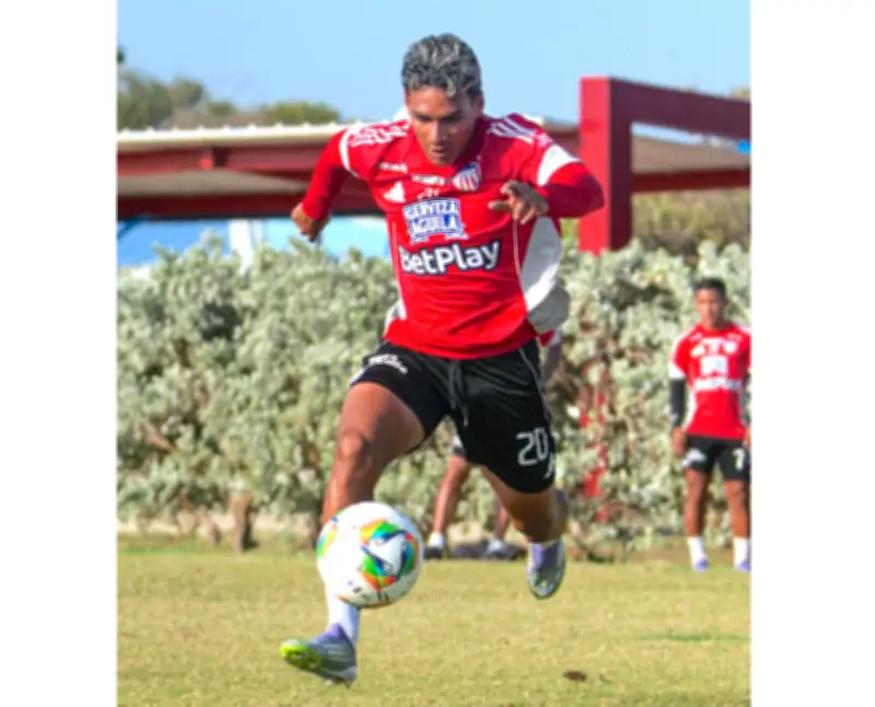 Junior enfrenta a Fortaleza con urgencia de triunfo tras derrota ante Nacional