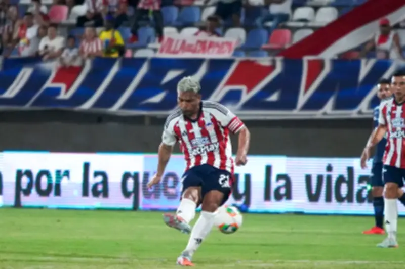 Junior vence a Fortaleza con gol agónico de Pestaña en la Liga BetPlay