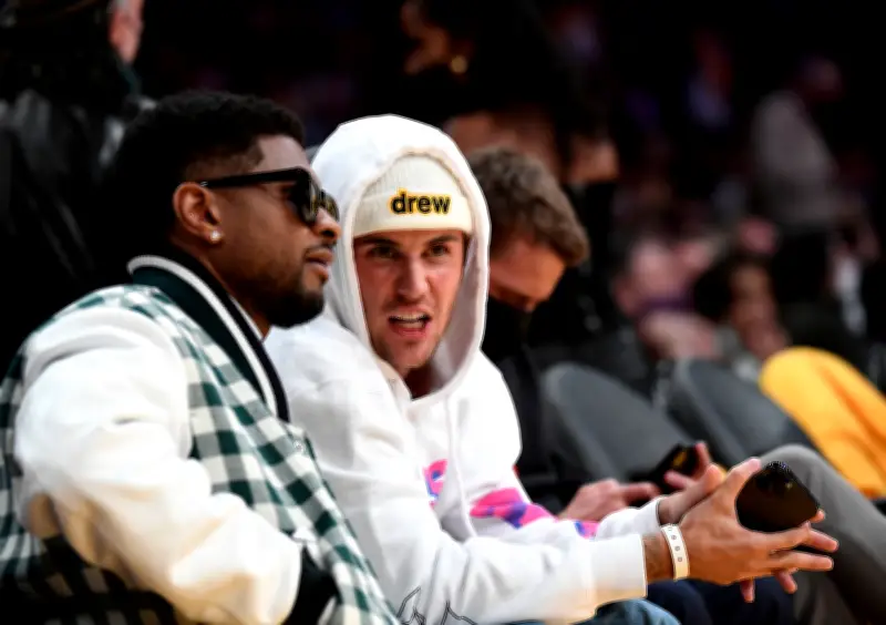 Justin Bieber y Usher se enfrentan en fiesta de Beyoncé tras tensión por Super Bowl