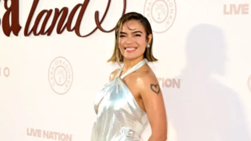 Karol G seleccionará a dos fanáticos para acompañarla en Coachella 2026