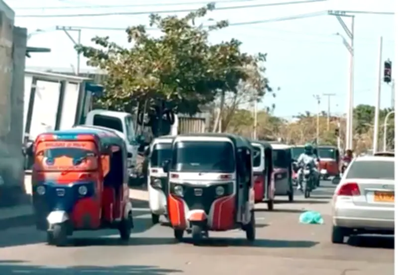 Karol Pérez, profesor y esposo de exaspirante política, muere en accidente de tránsito en Bolívar